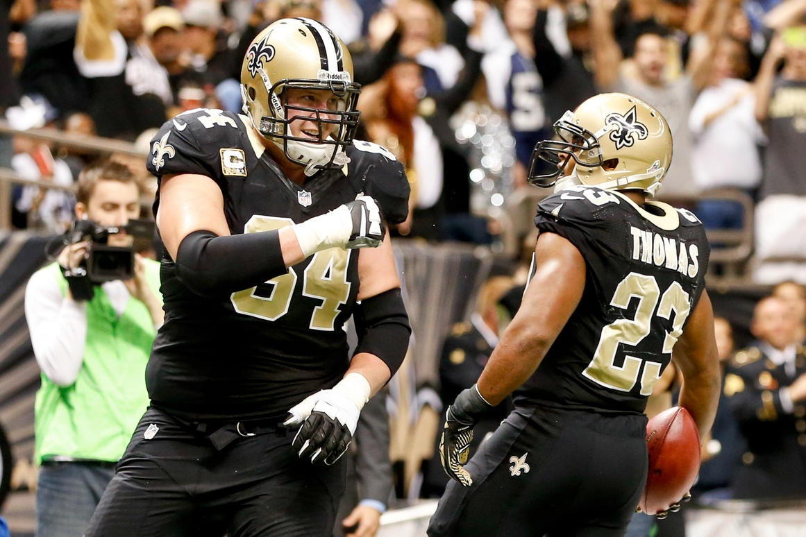 New Orleans Saints running back Pierre Thomas celebrates his