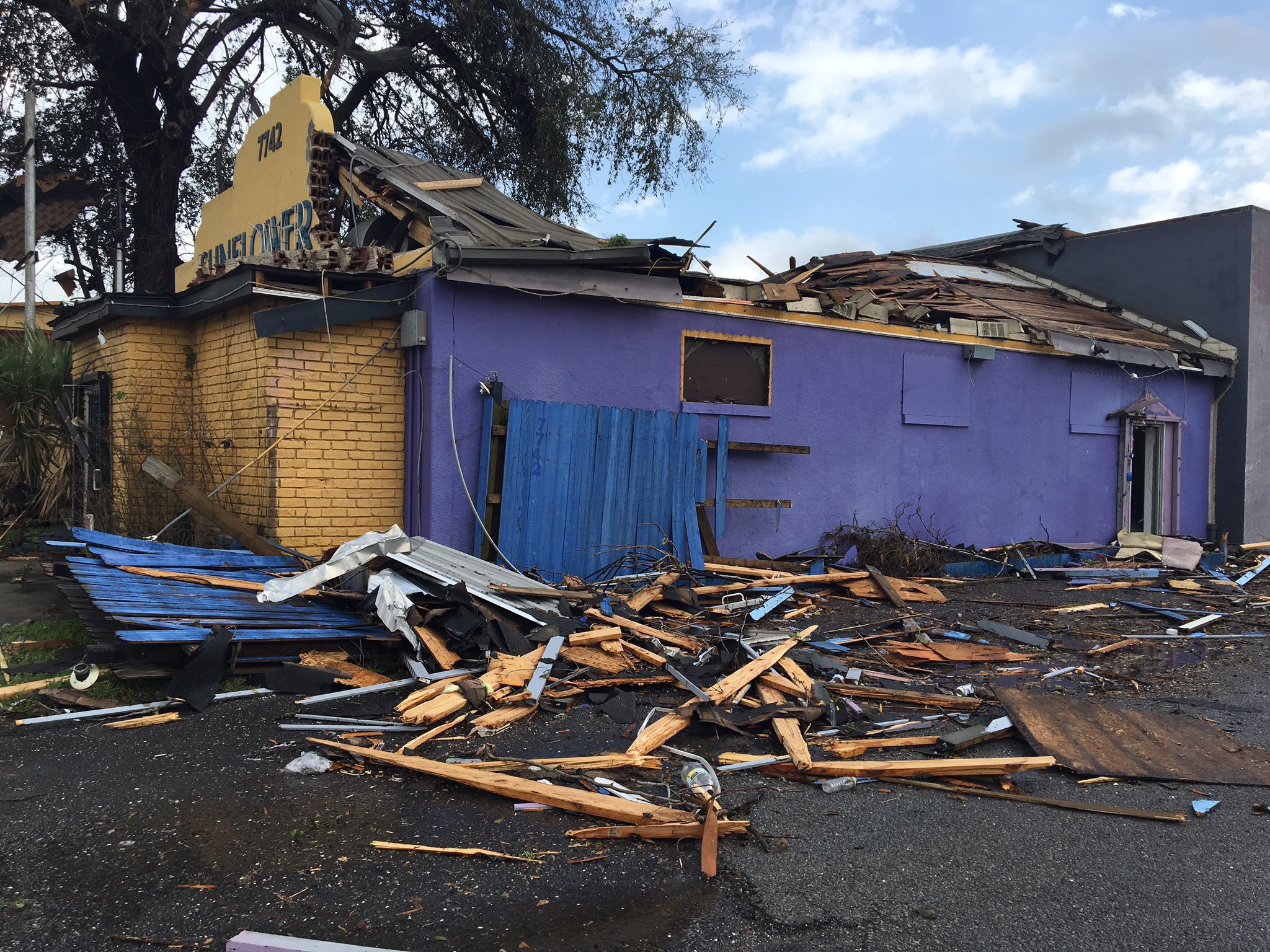 Tornado rips through New Orleans East