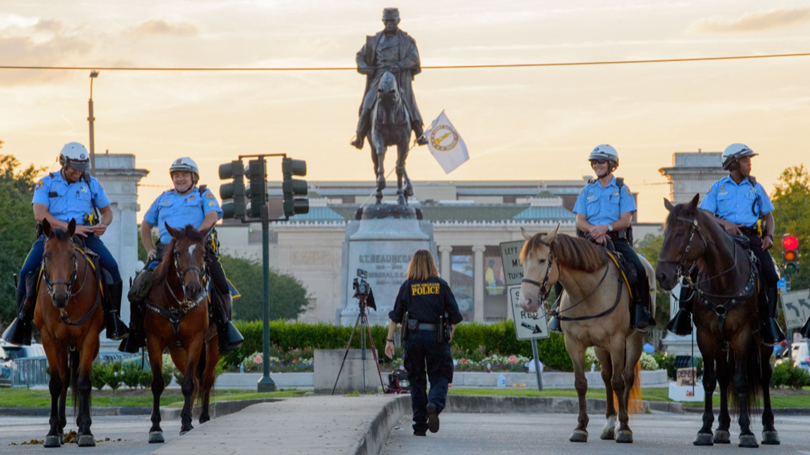 Beauregard statue coming down