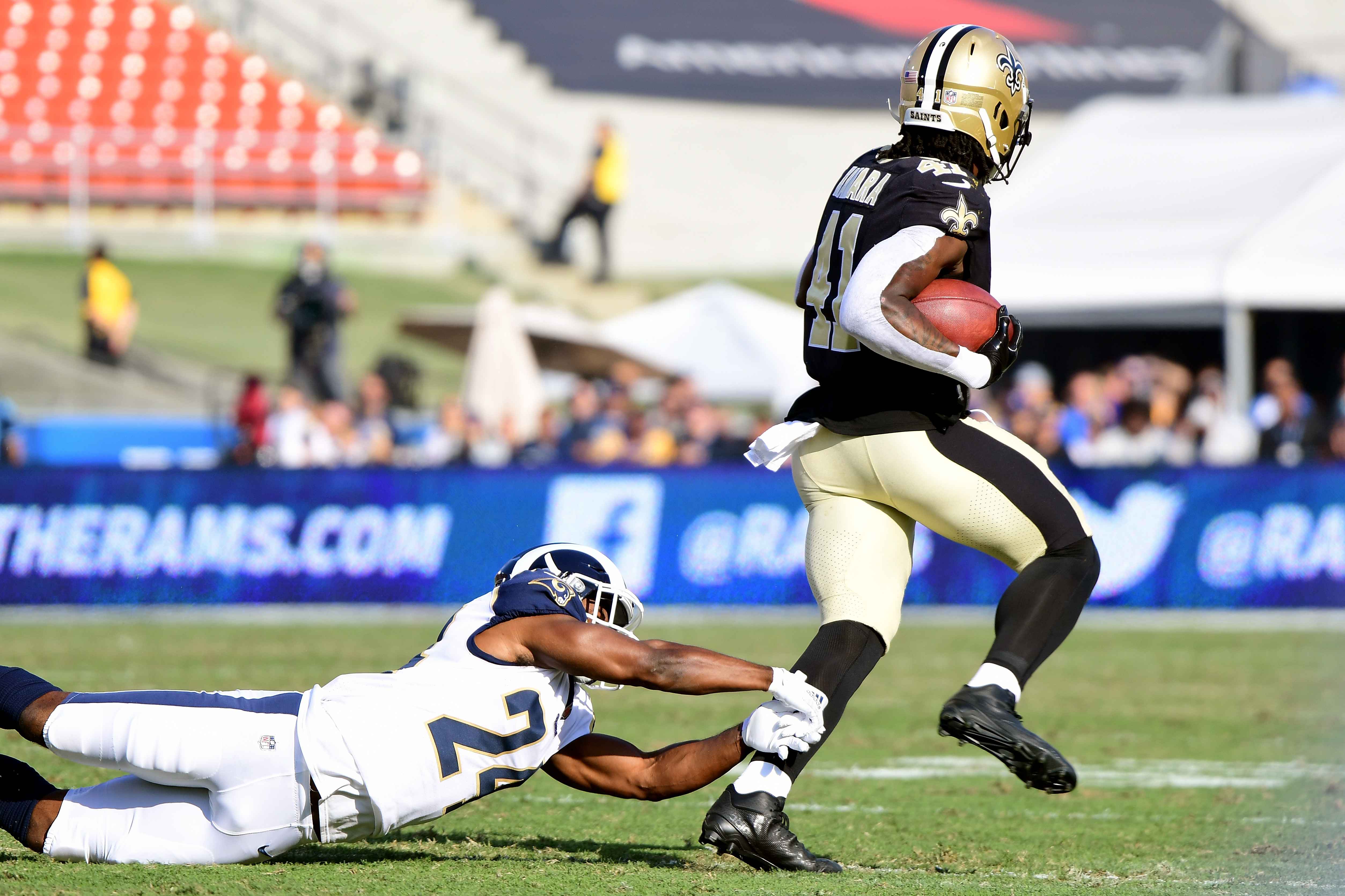 November 26, 2017; Los Angeles, CA, USA; New Orleans Saints