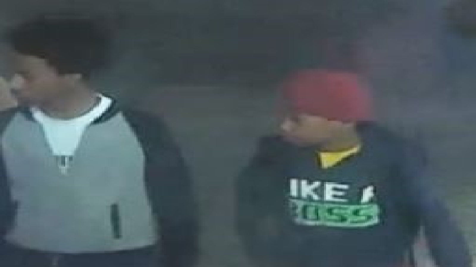 NOPD searching for two suspects in Eighth District simple robbery