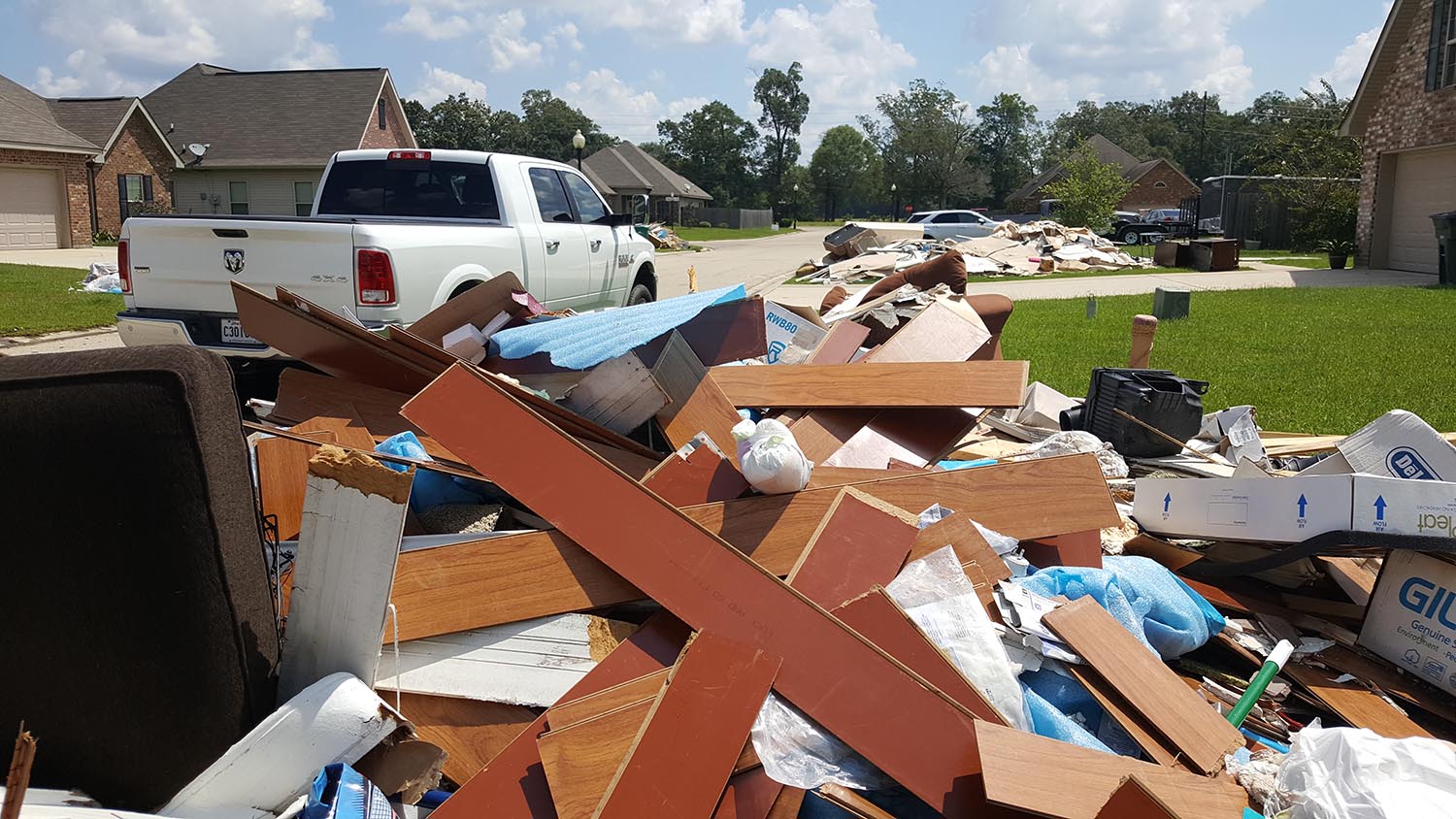 Final flood debris removal starts Monday in East Baton Rouge | wwltv.com